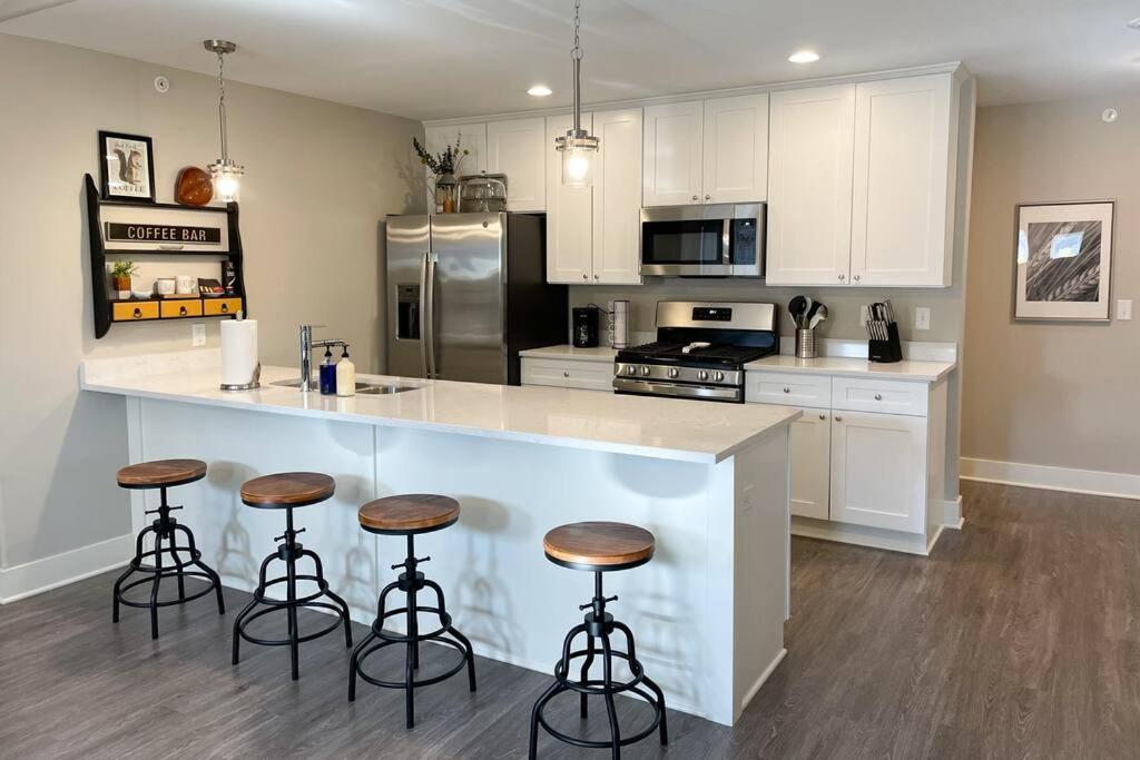 New Beautiful 3 Bedroom Condo In Bettendorf Exteriér fotografie