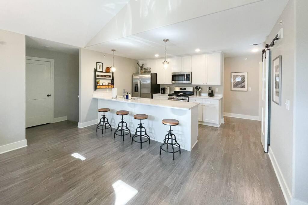 New Beautiful 3 Bedroom Condo In Bettendorf Exteriér fotografie