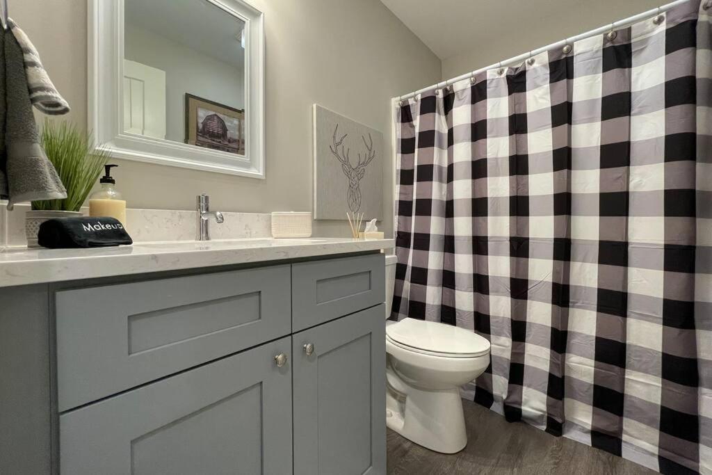 New Beautiful 3 Bedroom Condo In Bettendorf Exteriér fotografie